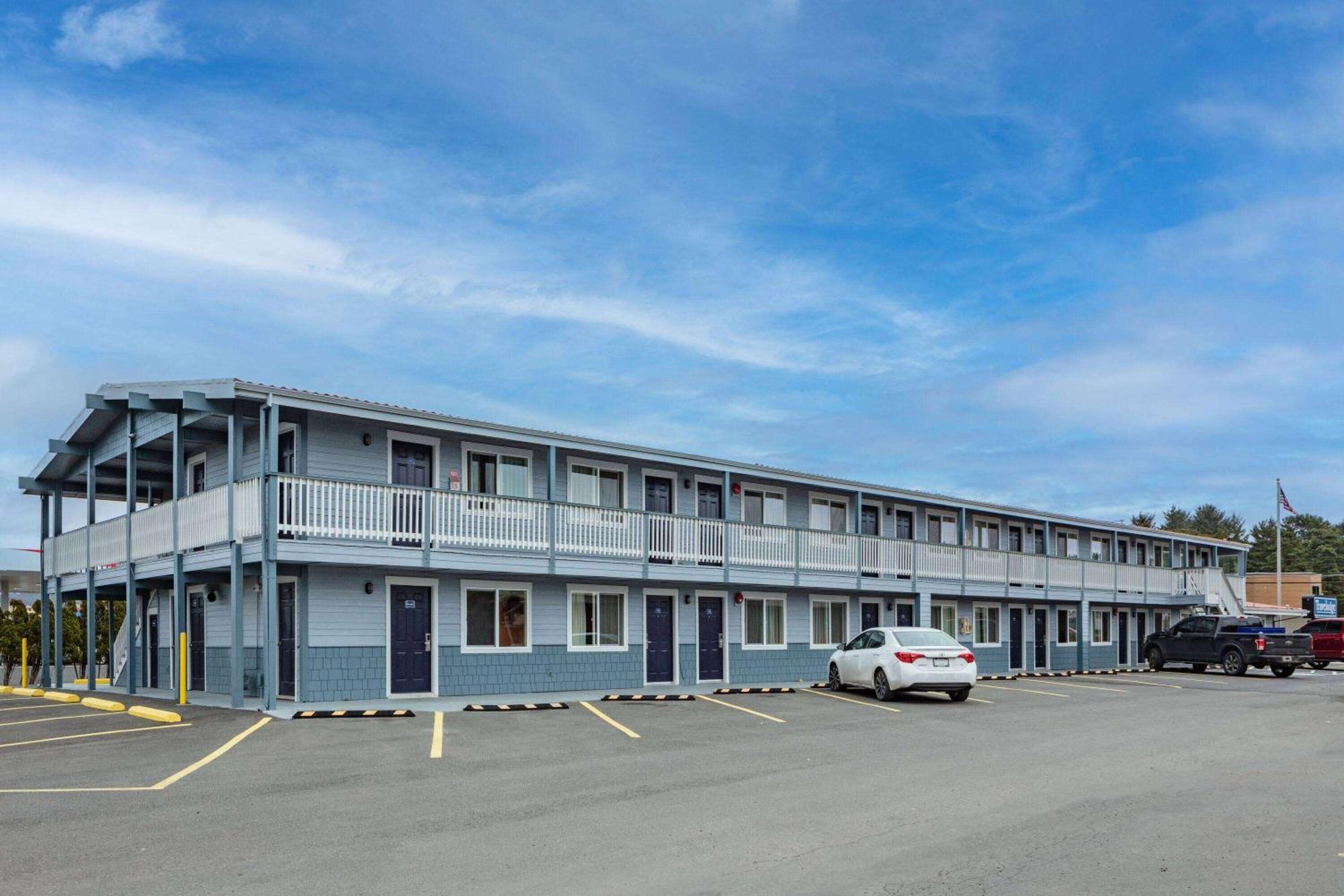 Travelodge By Wyndham Newport Exterior foto