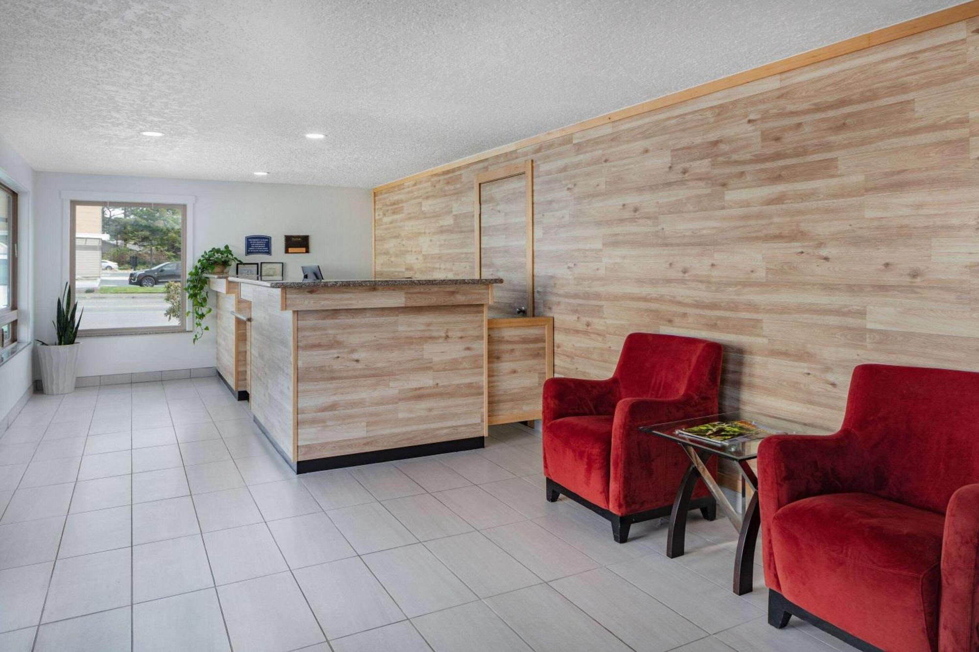 Travelodge By Wyndham Newport Exterior foto